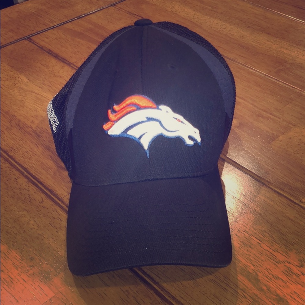 Denver Broncos baseball cap - LIKE NEW